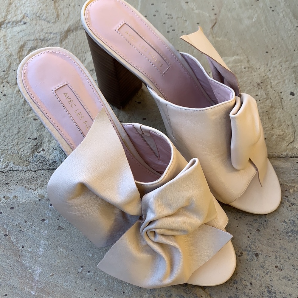 Avec Les Filles Marie Slides